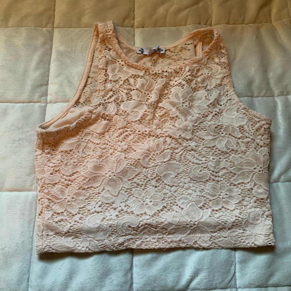 ⭐️ 3/$10 ⭐️ Forever 21 Lace Crop Top